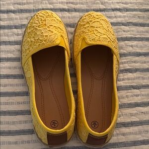 Amazon Yellow Lace Flats Loafers